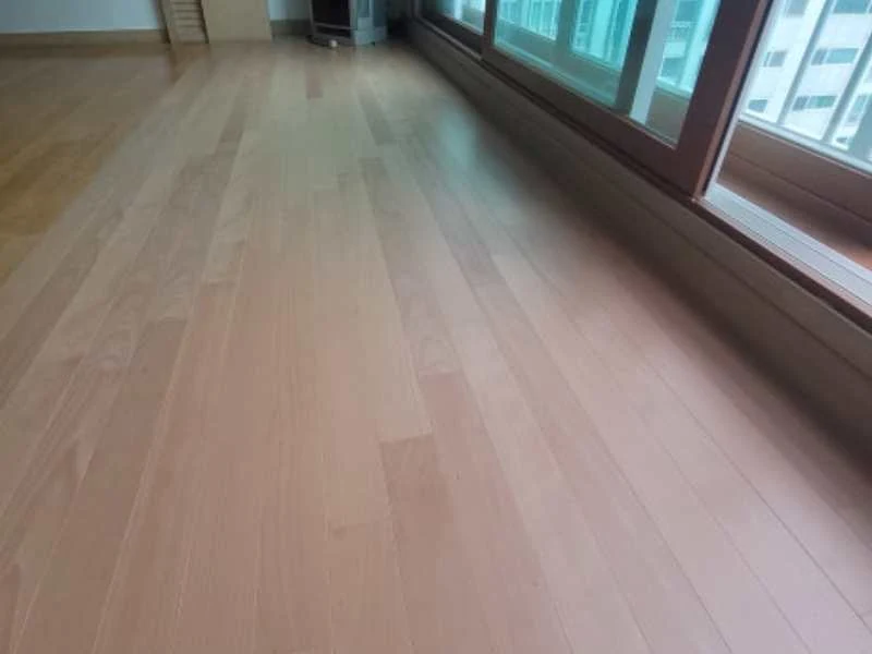 걸레받이 재설치 및 틈새 마감
